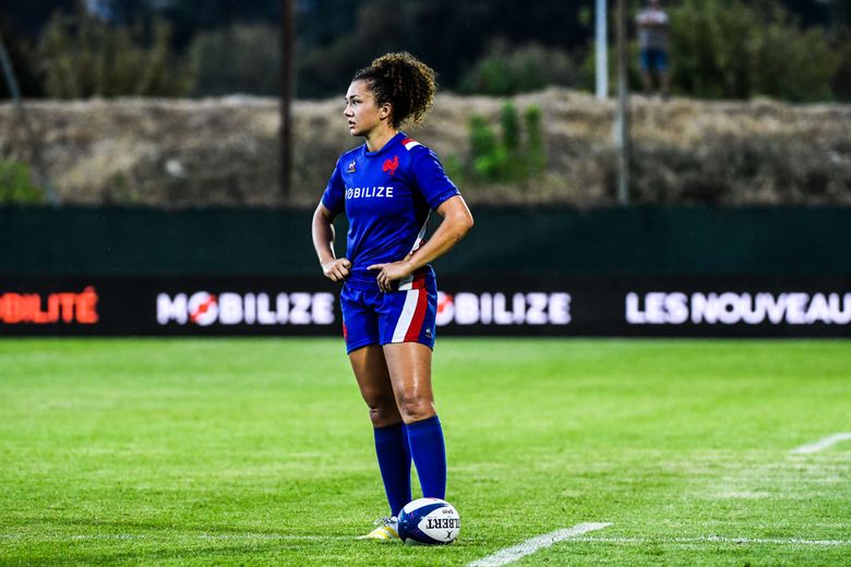 Décalée au centre pour cette rencontre, Caroline Drouin s'est montré preciso ballon en main.