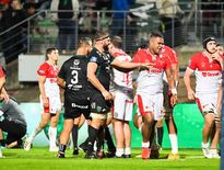 Pro D2 - Maître dans le jeu au sol, le deuxième ligne Johnny Dyer est l'étoile de la semaine.