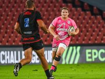L’un des derniers soldats valides au poste de deuxième ligne, Juan John van der Mescht a le potentiel pour devenir à terme le phénomène du Top 14.