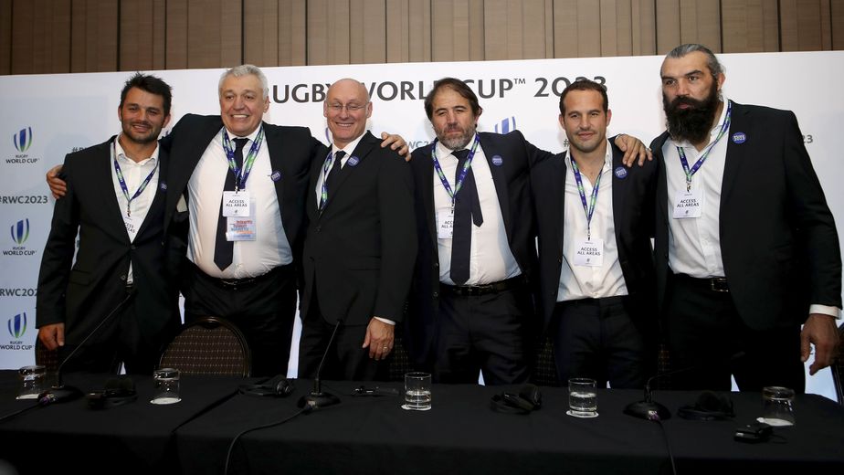 Fabrice Estebanez, Claude Atcher, Bernard Laporte, Serge Simon, Frédéric Michalak et Sébastien Chabal.