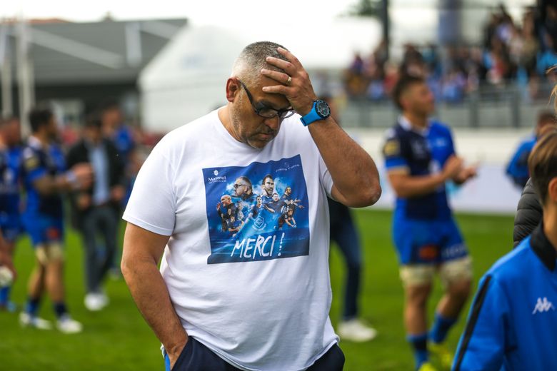 Christophe Urios quelques minutes après ce qui restera son dernier match avec le CO, après une défaite contre Toulon