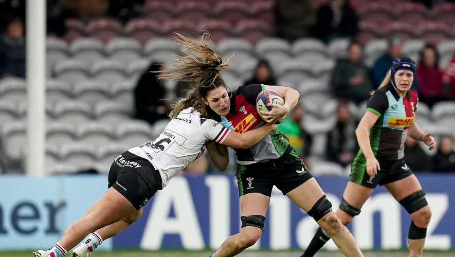 Internationale à XV et à VII avec l'équipe de France, Lenaïg Corson évolue depuis l'année dernière en Angleterre, où elle défend les couleurs des Harlequins, basés à Londres.